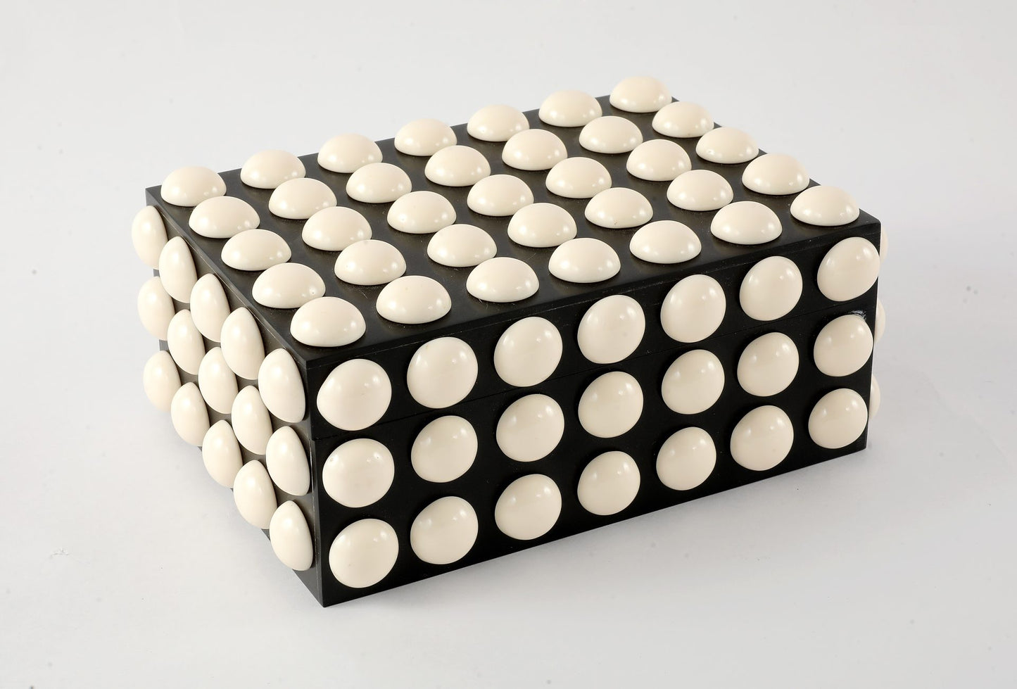 13482 - Dot Box
